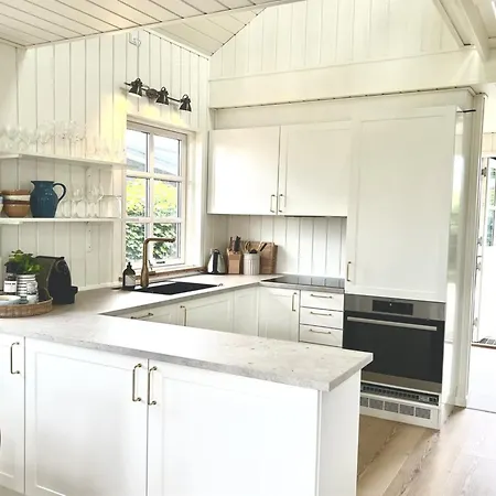 Ajvi - 50m From The Sea By Interhome